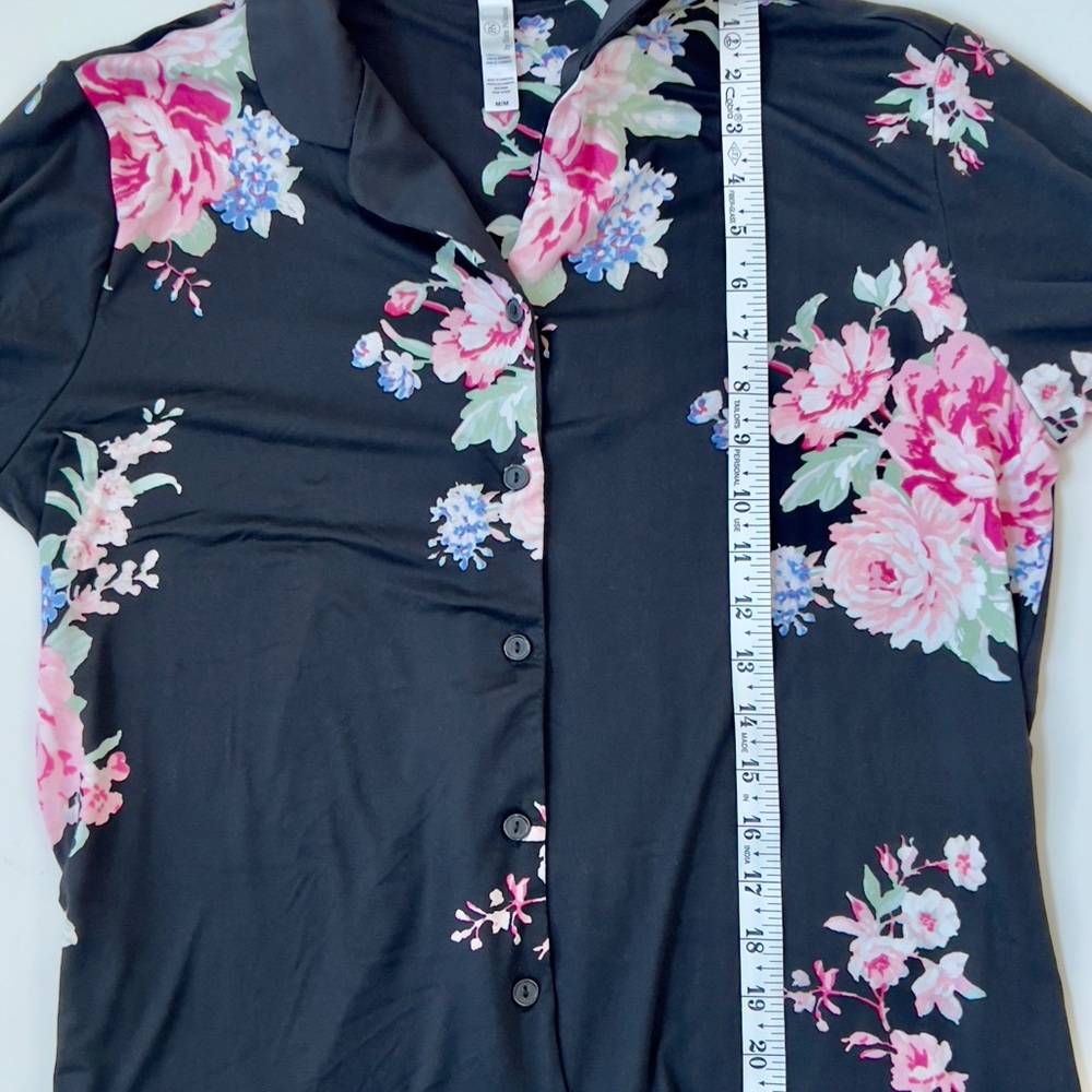 Floral Button-Up Blouse pajama top - Picture 4 of 4
